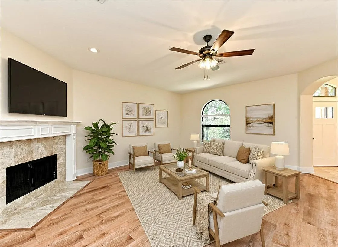 3 bed, 2.0 bath, 1786 sqft, $3,000 — Photo 3