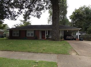 1665 Sea Isle Rd, Memphis, TN 38117