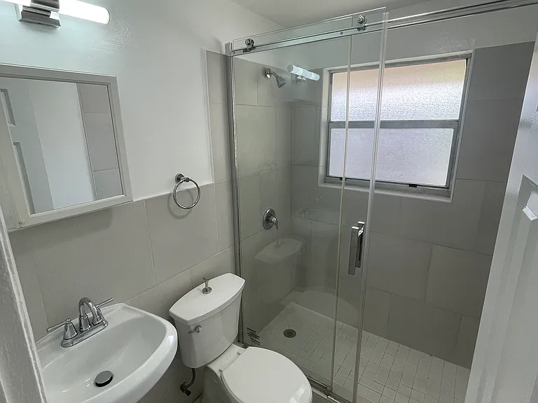 821 Silver Beach Rd #8 — Photo 17