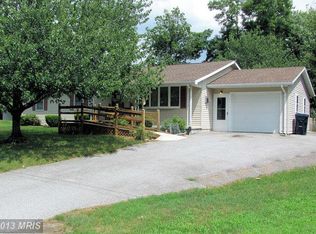 407 Valley Dr, Fayetteville, PA 17222