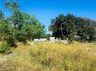 320 13th St SW, Vero Beach, FL 32962