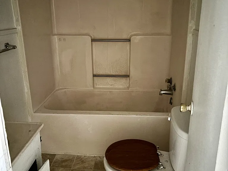 1029 N McLemore Ave #1017 — Photo 5