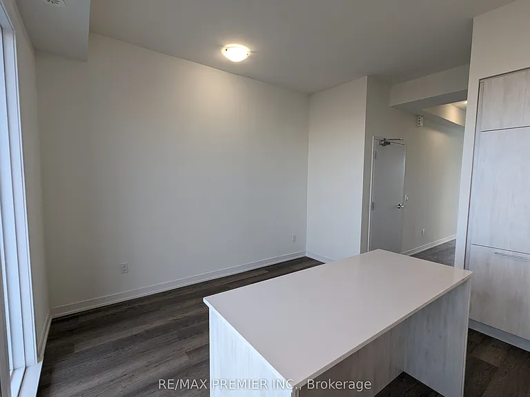 11 Steckley House Ln #411 — Photo 6