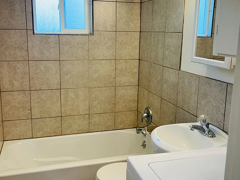 4904 S Iowa Ave — Photo 7