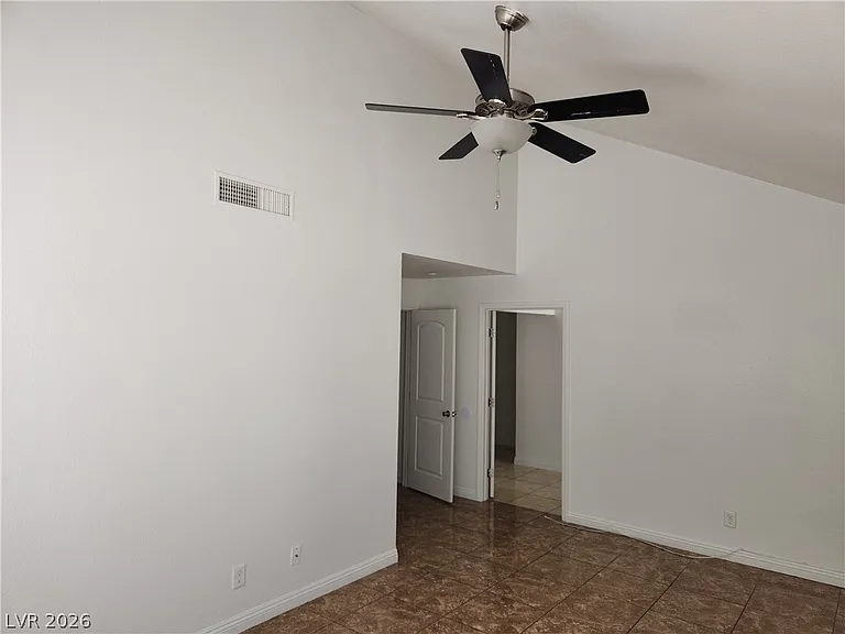 6556 Bradford Ln — Photo 27