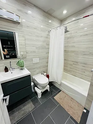 Rented by Voro New York | media 25