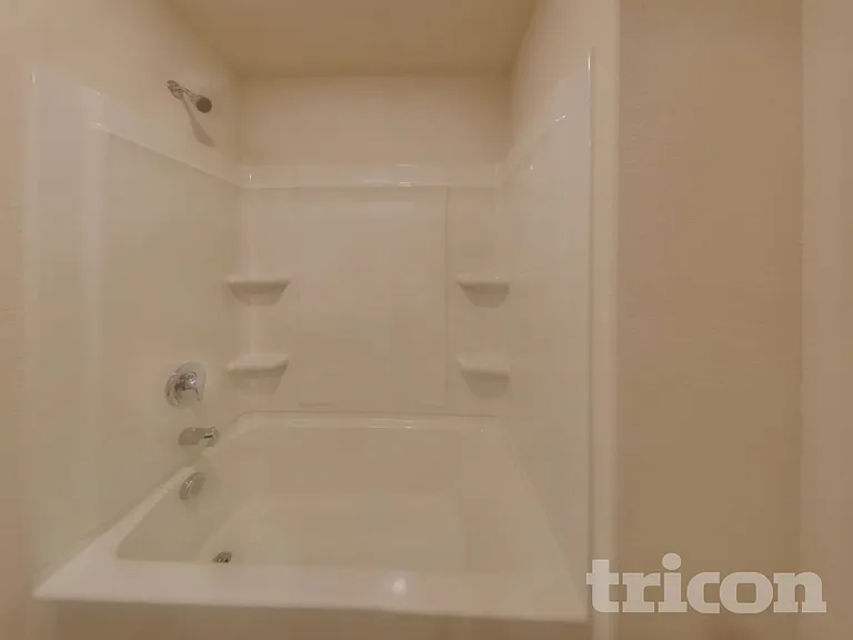 2186 Southlea Dr — Photo 21