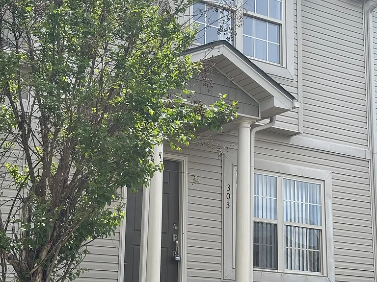 735 Tulip Grove Rd #303 — Photo 1