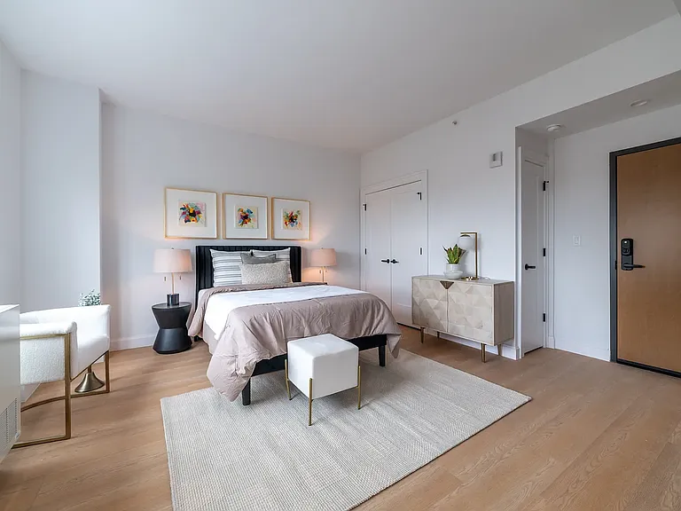 3745 Riverdale Ave #3 — Photo 3
