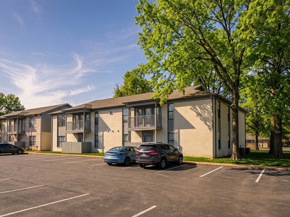 1st image of 1708 Shadywood Ln #4