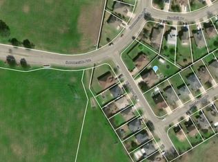 2504 Highcloud Dr, Lockhart, TX 78644