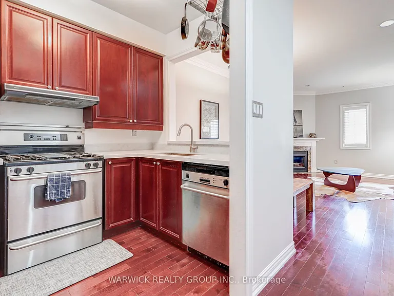 645 Davenport Rd #10 — Photo 14
