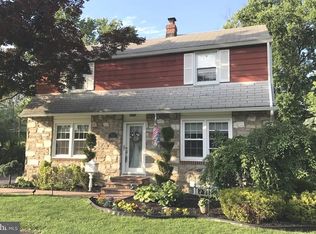 1131 W County Line Rd, Hatboro, PA 19040