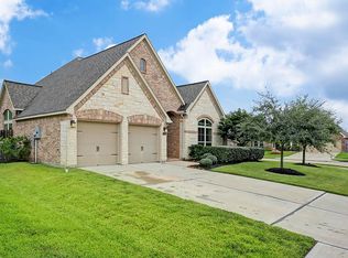 2909 Rainwood Dr, Pearland, TX 77584