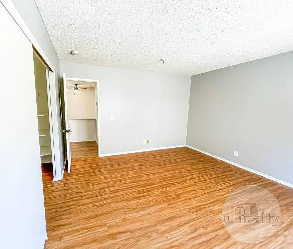 13535 Yukon Ave — Photo 10