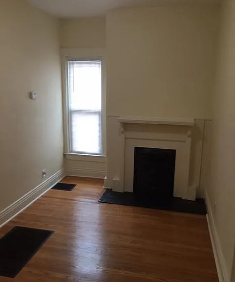 1209 Benton Ave #1 — Photo 5