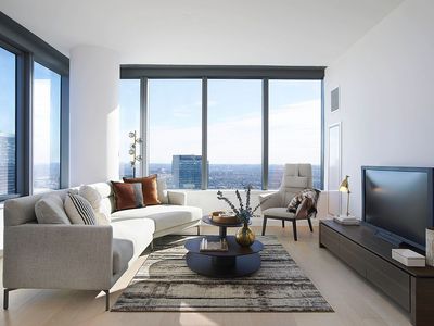 3 Court Sq APT 5808, Long Island City, NY, 11101