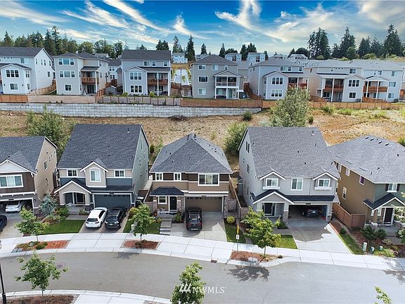 4th image of 2703 82nd Avenue Ct E