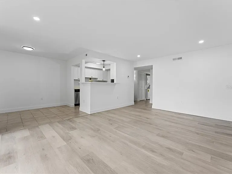 11525 8th Way N #509 — Photo 14