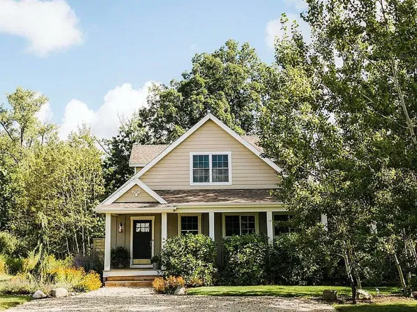 5553 Hidden Pond Ln, Sawyer, MI 49125