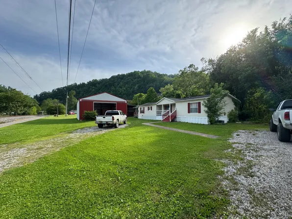 399 Railroad Ct, Hazard, KY 41701
