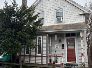 6 Quimby Ave, Lowell, MA 01851