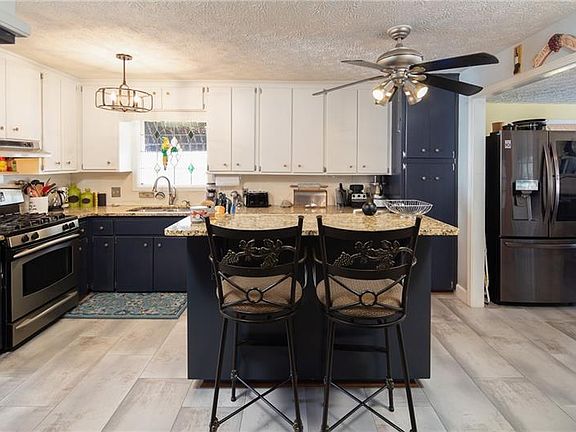 3rd image of 4104 Dunnington Dr