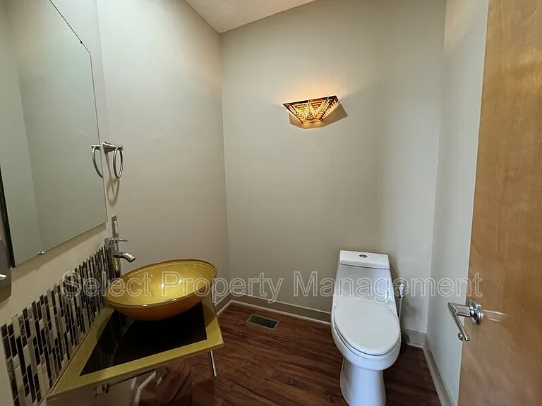 12134 Fairway Winds Ct — Photo 13