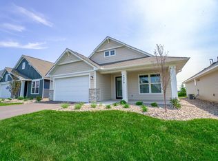 4370 Monarch Dr, Woodbury, MN 55129