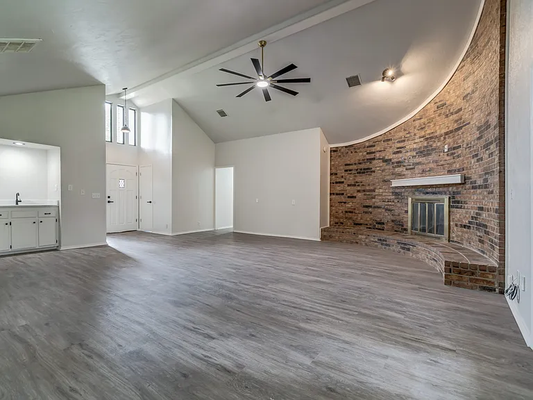 2809 Countrywood Ln — Photo 9