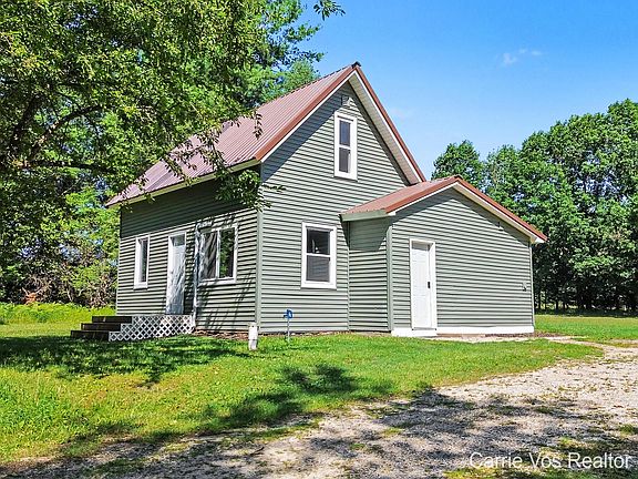 5th image of 3251 E 46th Rd