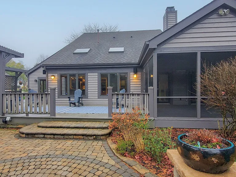5790 Rushwood Dr — Photo 59