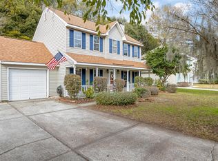 1327 Center Lake Dr, Mount Pleasant, SC 29464