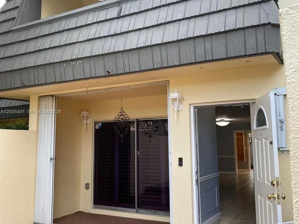 8761 SW 137th Ave #8761, Miami, FL 33183