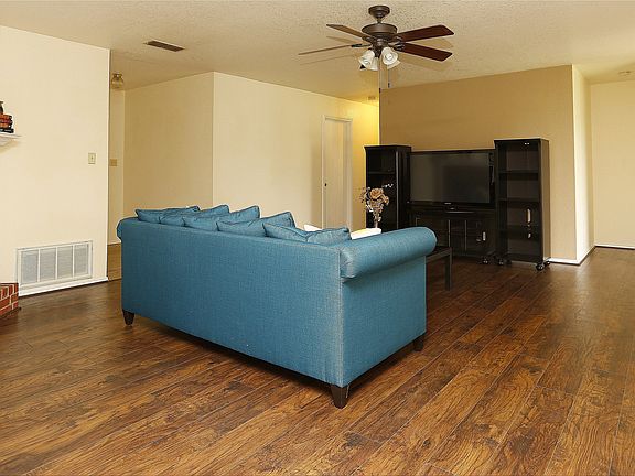 4th image of 1901 Moonstone Dr