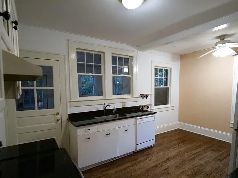 1110 E Worthington Ave — Photo 8