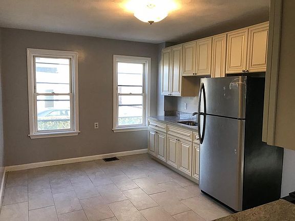 2nd image of 161 Liberty St #1