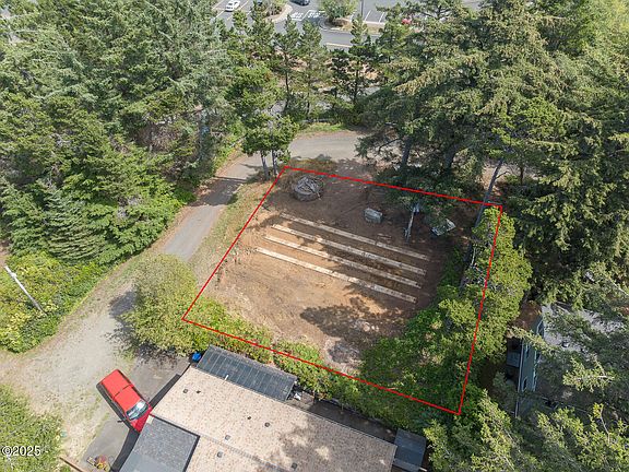 3rd image of 303 NW 26th St