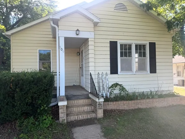 509 N Hull Ave, Minden, NE 68959