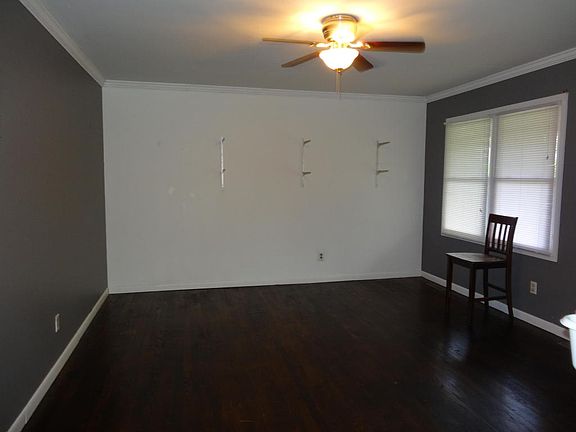 2nd image of 397 Wildwood Ave
