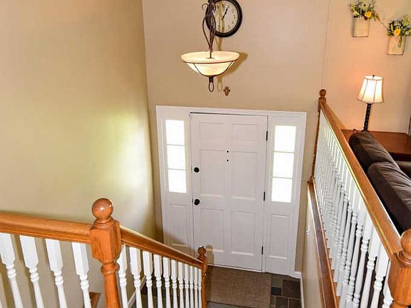 5th image of 11994 Bluegrass Ct