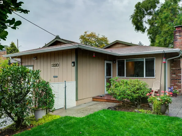 220 SE Beech Ave, Gresham, OR 97080