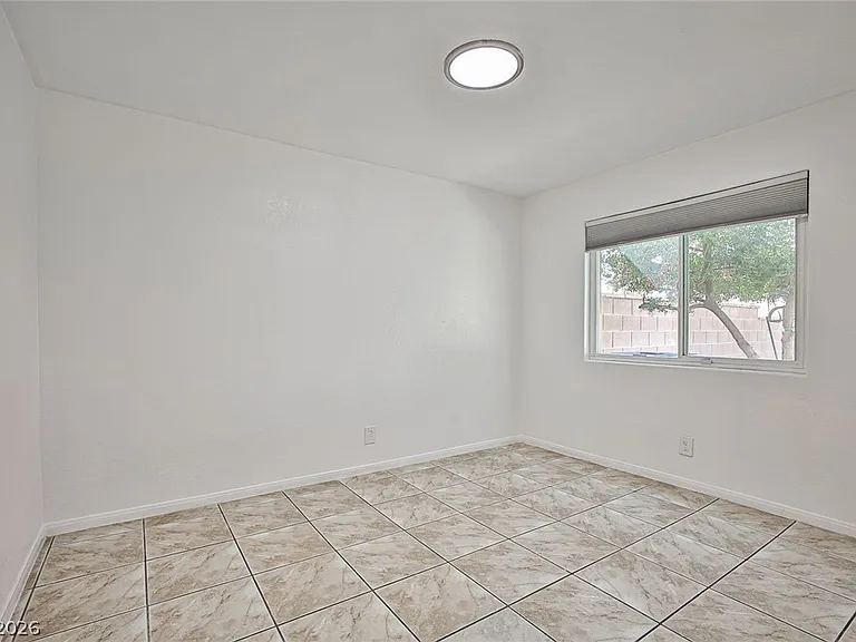 9285 Casa Christina Ln — Photo 9