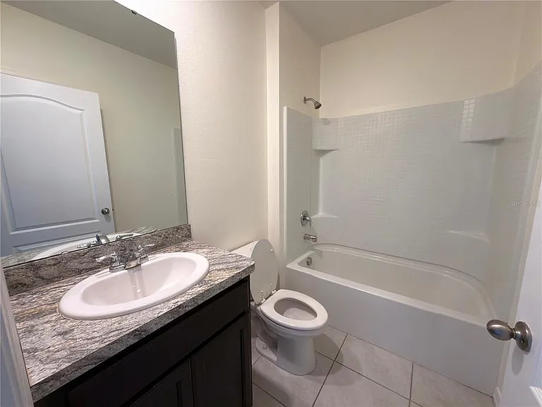 308 Sofia Ln — Photo 27