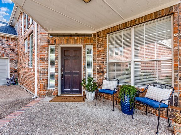 2nd image of 4548 Connemara Dr