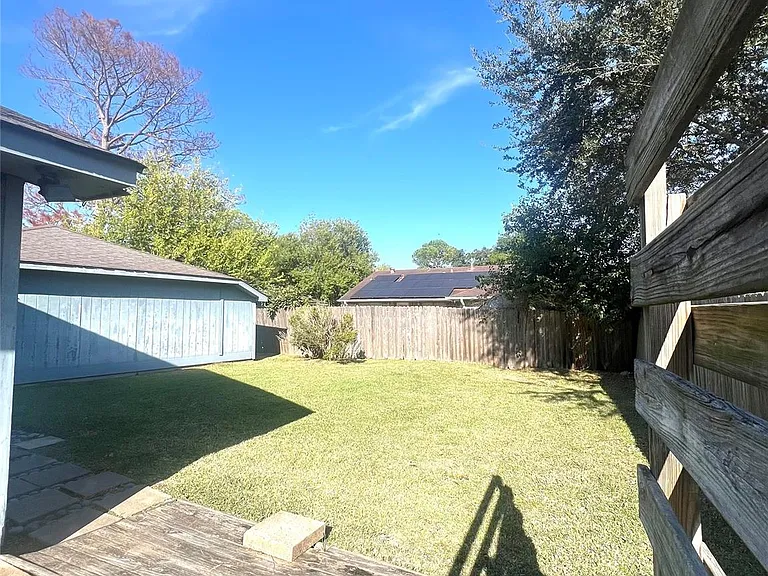 10515 Sagewind Dr — Photo 21