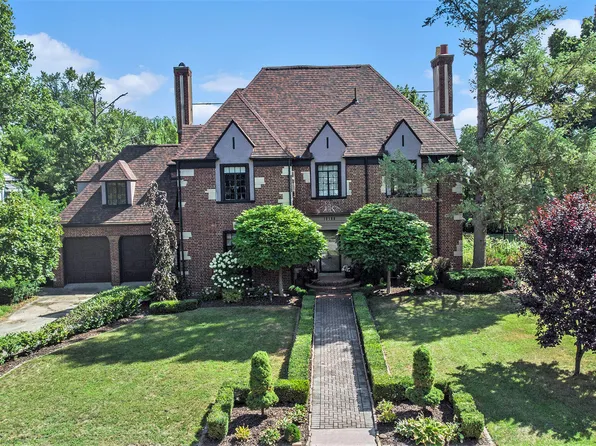 19190 Parkside St, Detroit, MI 48221