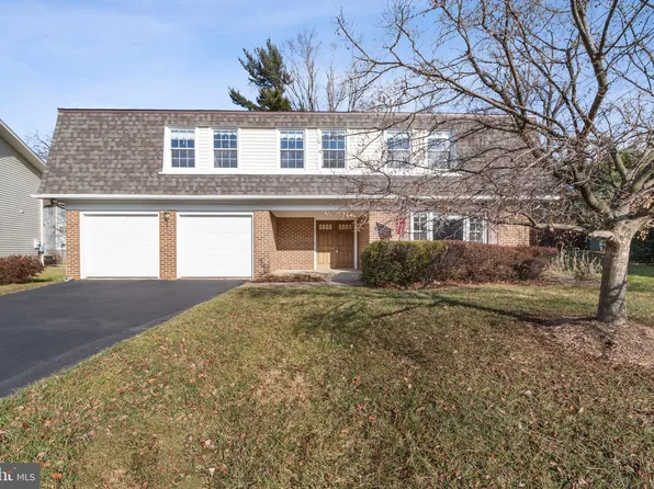 2799 Fariba Ct, Vienna, VA 22181