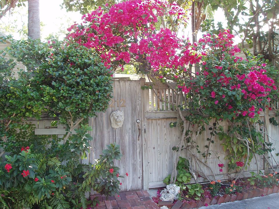 Private Gate