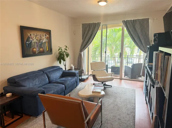 6630 NW 114th Ave APT 1527, Doral, FL 33178